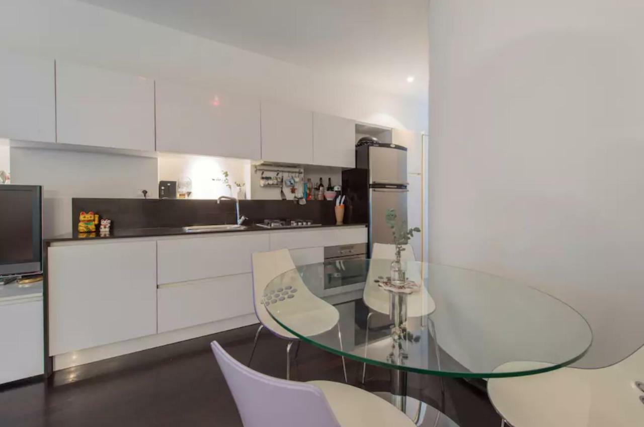 Lovely Apartment In The Heart Of Milaan Buitenkant foto