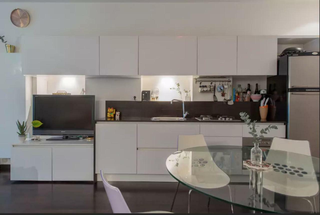 Lovely Apartment In The Heart Of Milaan Buitenkant foto