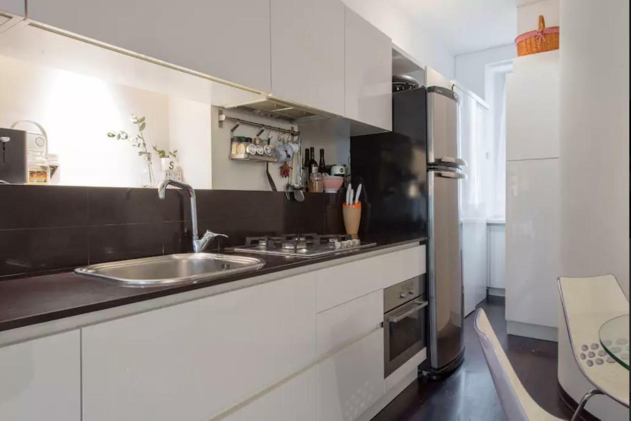 Lovely Apartment In The Heart Of Milaan Buitenkant foto